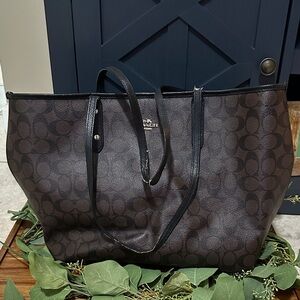 Coach Signature Black and Brown Tote